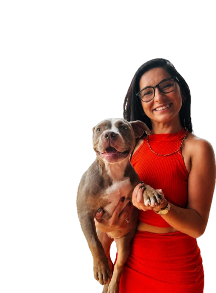 Regina com um cão sorridente